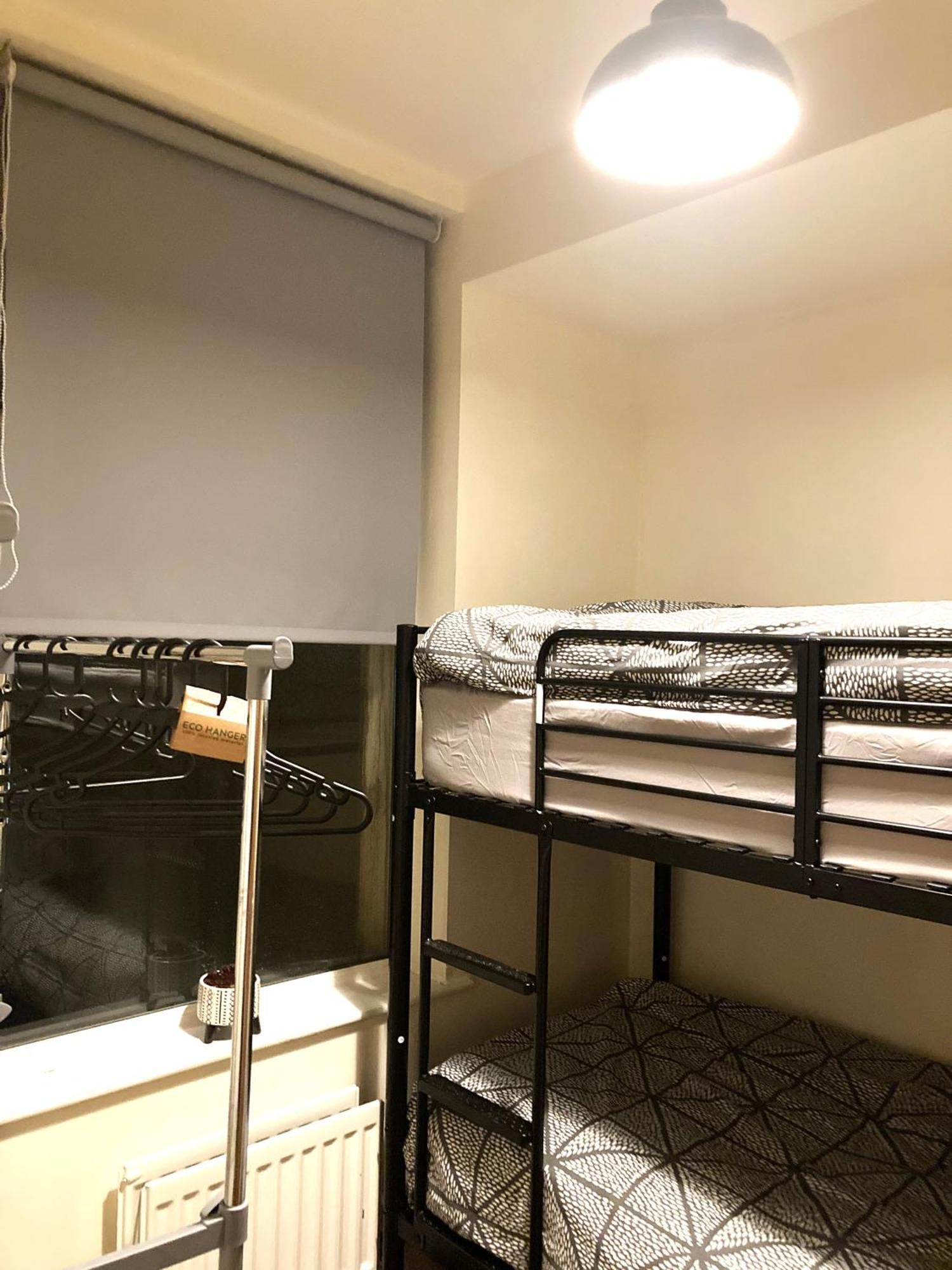 2-bed In Near Centre Apartment *